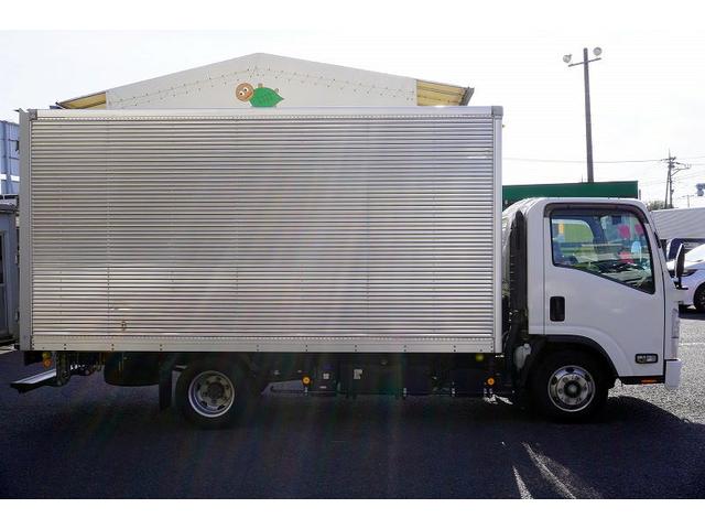 エルフトラック ワイドロング アルミバン 2トン サイドドア ラッシング2段 積載2000kg バックカメラ 坂道発進補助 左電格ミラー フォグランプ 衝突軽減ブレーキ 車線逸脱警報 日本フルハーフ製 6速MT(7枚目)