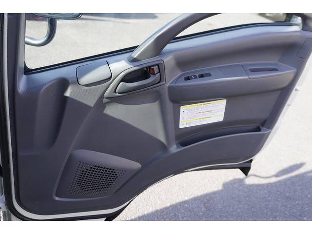 エルフトラック ワイドロング アルミバン 2トン サイドドア ラッシング2段 積載2000kg バックカメラ 坂道発進補助 左電格ミラー フォグランプ 衝突軽減ブレーキ 車線逸脱警報 日本フルハーフ製 6速MT(32枚目)