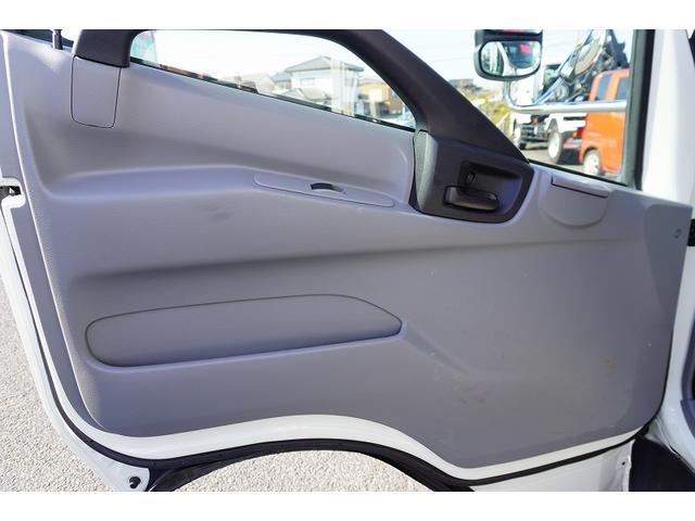 デュトロ ワイドロング 冷蔵冷凍車 3トン 格納パワーゲート 低温 積載2950kg リフト サイドドア -30度設定 荷台シマ板張り 送風機 ラッシング2段 左電格ミラー LEDヘッドライト フォグランプ バックカメラ 坂道発進補助 電動パーキングブレーキ 東プレ製(18枚目)