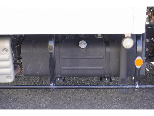 デュトロ ワイドロング 冷蔵冷凍車 3トン 格納パワーゲート 低温 積載2950kg リフト サイドドア -30度設定 荷台シマ板張り 送風機 ラッシング2段 左電格ミラー LEDヘッドライト フォグランプ バックカメラ 坂道発進補助 電動パーキングブレーキ 東プレ製(33枚目)