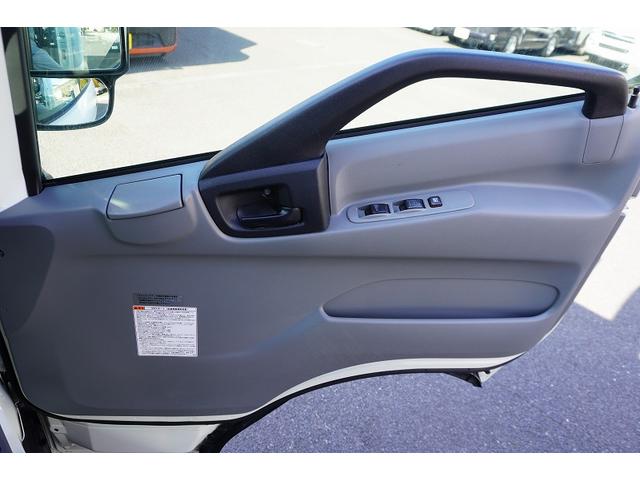 デュトロ ワイドロング 冷蔵冷凍車 3トン 格納パワーゲート 低温 積載2950kg リフト サイドドア -30度設定 荷台シマ板張り 送風機 ラッシング2段 左電格ミラー LEDヘッドライト フォグランプ バックカメラ 坂道発進補助 電動パーキングブレーキ 東プレ製(34枚目)