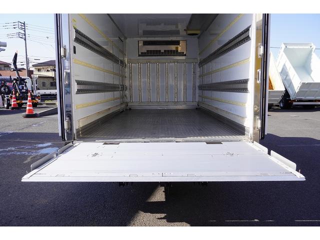 デュトロ ワイドロング 冷蔵冷凍車 3トン 格納パワーゲート 低温 積載2950kg リフト サイドドア -30度設定 荷台シマ板張り 送風機 ラッシング2段 左電格ミラー LEDヘッドライト フォグランプ バックカメラ 坂道発進補助 電動パーキングブレーキ 東プレ製(43枚目)