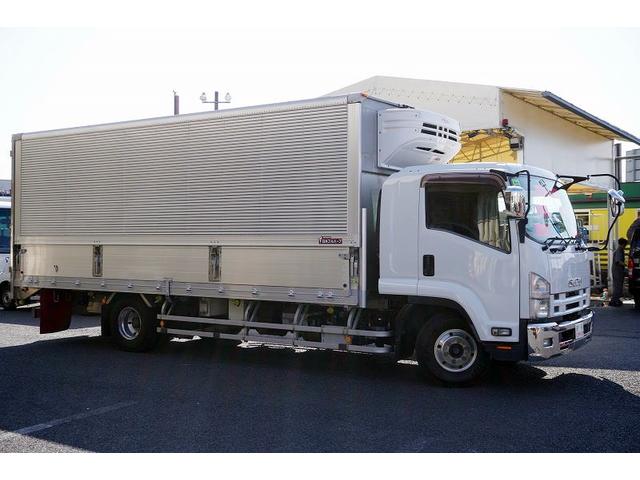 フォワード 4トン ワイド 寝台 冷蔵ウイング リアエアサス 6.2m長 ベッド付 積載2100kg スタンバイ装置 ラッシング2段 セイコーラック バックカメラ ETC 坂道発進補助 HIDヘッドライト 菱重製 6速MT(6枚目)
