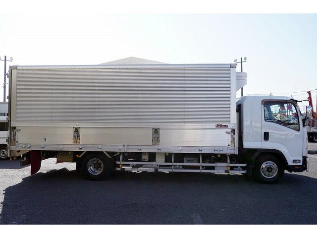 フォワード 4トン ワイド 寝台 冷蔵ウイング リアエアサス 6.2m長 ベッド付 積載2100kg スタンバイ装置 ラッシング2段 セイコーラック バックカメラ ETC 坂道発進補助 HIDヘッドライト 菱重製 6速MT(9枚目)