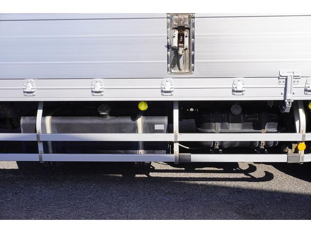 フォワード 4トン ワイド 寝台 冷蔵ウイング リアエアサス 6.2m長 ベッド付 積載2100kg スタンバイ装置 ラッシング2段 セイコーラック バックカメラ ETC 坂道発進補助 HIDヘッドライト 菱重製 6速MT(26枚目)