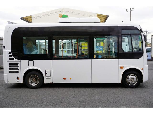 ポンチョ ショート　路線バス　２７人乗り　１３座席　立ち席有　自動ドア　１ドア　ノンステップ　総輪エアサス　荷物スペース　ビニールシートカバー　電光掲示板　バックカメラ　フォグランプ　ＡＴ　プレヒーター（6枚目）