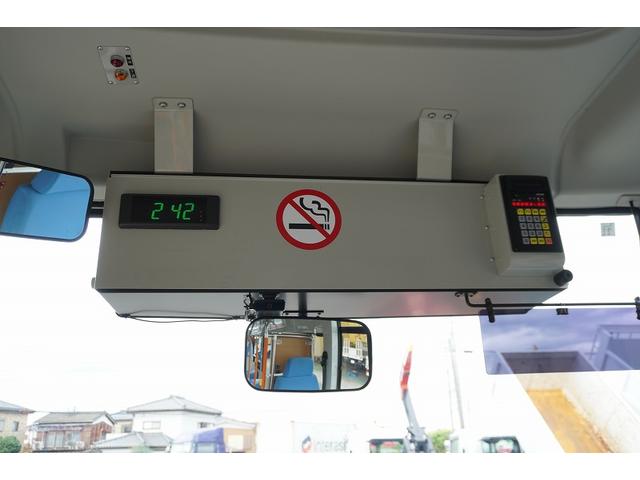 ポンチョ ショート　路線バス　２７人乗り　１３座席　立ち席有　自動ドア　１ドア　ノンステップ　総輪エアサス　荷物スペース　ビニールシートカバー　電光掲示板　バックカメラ　フォグランプ　ＡＴ　プレヒーター（15枚目）