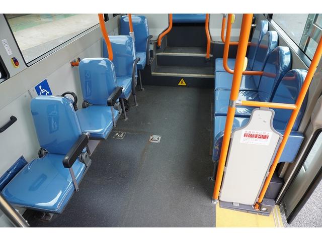 ポンチョ ショート　路線バス　２７人乗り　１３座席　立ち席有　自動ドア　１ドア　ノンステップ　総輪エアサス　荷物スペース　ビニールシートカバー　電光掲示板　バックカメラ　フォグランプ　ＡＴ　プレヒーター（22枚目）