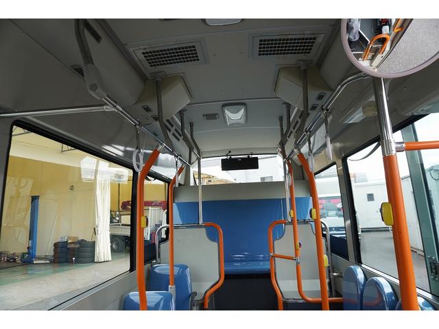 ポンチョ ショート　路線バス　２７人乗り　１３座席　立ち席有　自動ドア　１ドア　ノンステップ　総輪エアサス　荷物スペース　ビニールシートカバー　電光掲示板　バックカメラ　フォグランプ　ＡＴ　プレヒーター（24枚目）