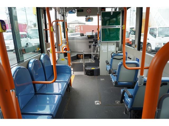 ポンチョ ショート　路線バス　２７人乗り　１３座席　立ち席有　自動ドア　１ドア　ノンステップ　総輪エアサス　荷物スペース　ビニールシートカバー　電光掲示板　バックカメラ　フォグランプ　ＡＴ　プレヒーター（28枚目）