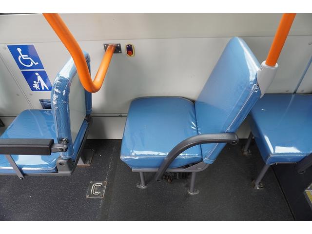 ポンチョ ショート　路線バス　２７人乗り　１３座席　立ち席有　自動ドア　１ドア　ノンステップ　総輪エアサス　荷物スペース　ビニールシートカバー　電光掲示板　バックカメラ　フォグランプ　ＡＴ　プレヒーター（30枚目）