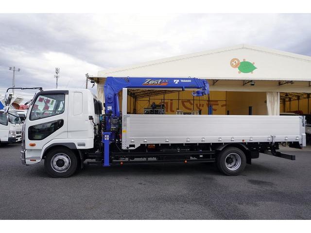 ファイター 増トン　ワイド　４段クレーン　アルミブロック　ラジコン　ベッド付　積載７４００ｋｇ　タダノ製　５．５ｍ長　フックイン　２．９３ｔ吊　差違いアウトリガー　落込フック５対　セイコーラック　坂道発進補助　メッキ　衝突軽減ブレーキ　車線逸脱警報　６速ＭＴ（3枚目）