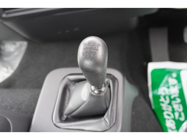 ファイター 増トン　ワイド　４段クレーン　アルミブロック　ラジコン　ベッド付　積載７４００ｋｇ　タダノ製　５．５ｍ長　フックイン　２．９３ｔ吊　差違いアウトリガー　落込フック５対　セイコーラック　坂道発進補助　メッキ　衝突軽減ブレーキ　車線逸脱警報　６速ＭＴ（22枚目）