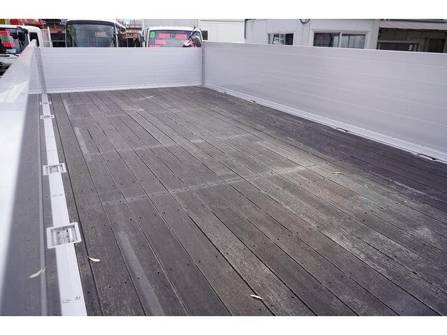 ファイター 増トン　ワイド　４段クレーン　アルミブロック　ラジコン　ベッド付　積載７４００ｋｇ　タダノ製　５．５ｍ長　フックイン　２．９３ｔ吊　差違いアウトリガー　落込フック５対　セイコーラック　坂道発進補助　メッキ　衝突軽減ブレーキ　車線逸脱警報　６速ＭＴ（38枚目）