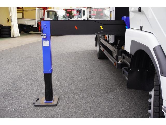 ファイター 増トン　ワイド　４段クレーン　アルミブロック　ラジコン　ベッド付　積載７４００ｋｇ　タダノ製　５．５ｍ長　フックイン　２．９３ｔ吊　差違いアウトリガー　落込フック５対　セイコーラック　坂道発進補助　メッキ　衝突軽減ブレーキ　車線逸脱警報　６速ＭＴ（40枚目）