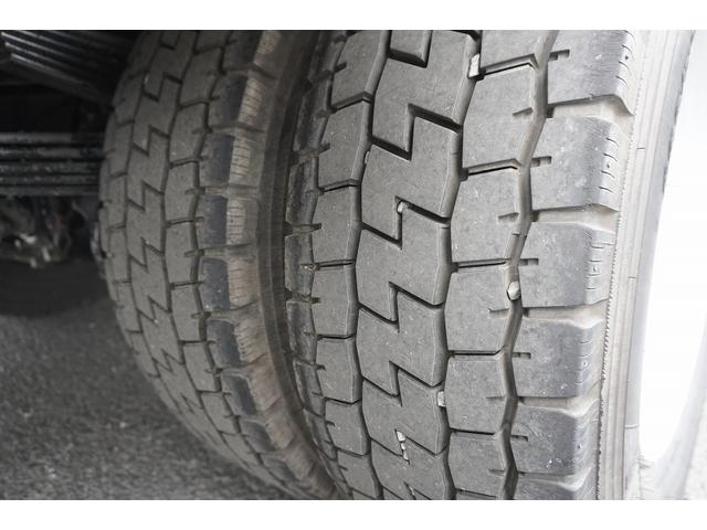 ヒノレンジャー 増トン ベッド 4段クレーン 7.1トン積 6m長 ラジコン 標準幅 積載7100kg 古河ユニック製 アルミブロック フックイン 2.93t吊 差違いアウトリガー 角足 セイコーラック アオリ上部プロテクター 鳥居板張り工具入れ 坂道発進補助 メッキ(12枚目)