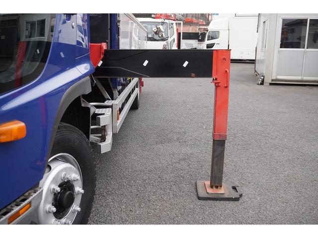 ヒノレンジャー 増トン ベッド 4段クレーン 7.1トン積 6m長 ラジコン 標準幅 積載7100kg 古河ユニック製 アルミブロック フックイン 2.93t吊 差違いアウトリガー 角足 セイコーラック アオリ上部プロテクター 鳥居板張り工具入れ 坂道発進補助 メッキ(28枚目)