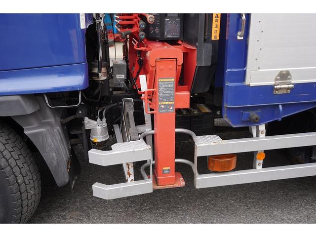 ヒノレンジャー 増トン ベッド 4段クレーン 7.1トン積 6m長 ラジコン 標準幅 積載7100kg 古河ユニック製 アルミブロック フックイン 2.93t吊 差違いアウトリガー 角足 セイコーラック アオリ上部プロテクター 鳥居板張り工具入れ 坂道発進補助 メッキ(39枚目)