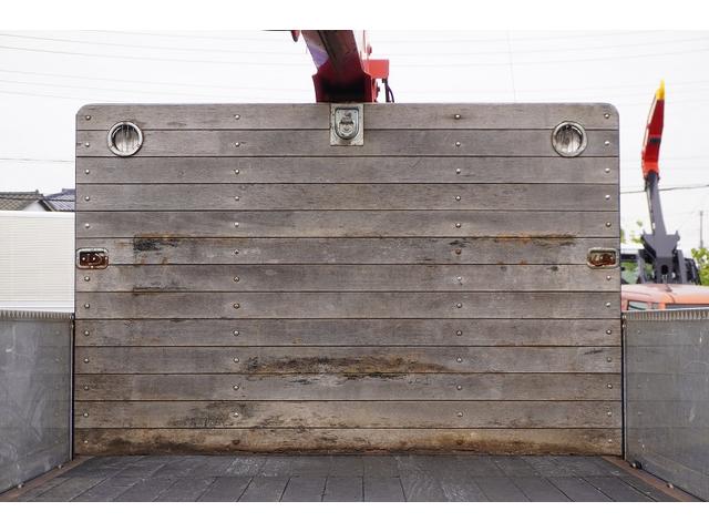 ヒノレンジャー 増トン ベッド 4段クレーン 7.1トン積 6m長 ラジコン 標準幅 積載7100kg 古河ユニック製 アルミブロック フックイン 2.93t吊 差違いアウトリガー 角足 セイコーラック アオリ上部プロテクター 鳥居板張り工具入れ 坂道発進補助 メッキ(41枚目)