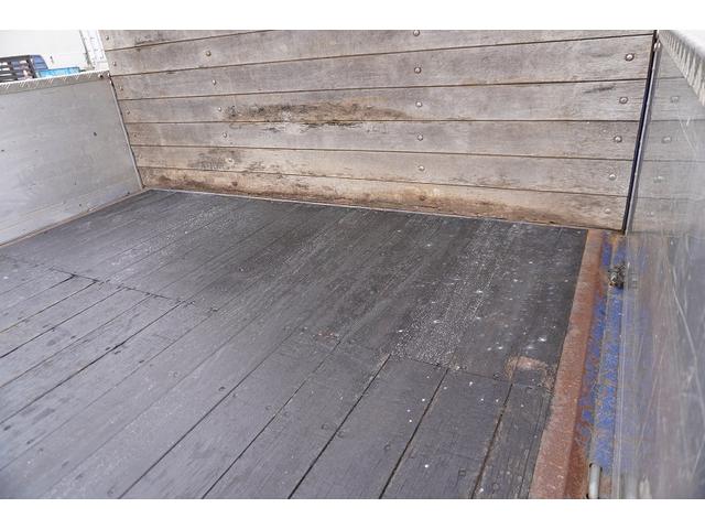 ヒノレンジャー 増トン ベッド 4段クレーン 7.1トン積 6m長 ラジコン 標準幅 積載7100kg 古河ユニック製 アルミブロック フックイン 2.93t吊 差違いアウトリガー 角足 セイコーラック アオリ上部プロテクター 鳥居板張り工具入れ 坂道発進補助 メッキ(43枚目)