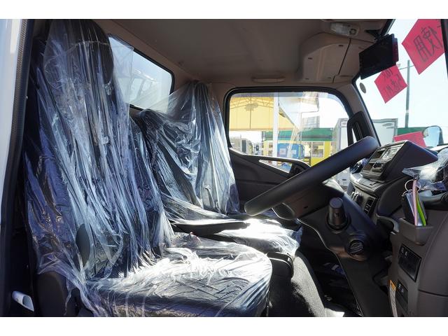 キャンター １０尺　冷蔵冷凍車　２トン　サイドドア　低温　ラッシング１段　積載２０００ｋｇ　東プレ製　－３０度設定　エアリブ　荷台ステンレス張り　スノコ付　９０度ストッパー　バックカメラ　左電格ミラー　ＬＥＤヘッドライト　フォグランプ　衝突軽減ブレーキ　ショート（36枚目）