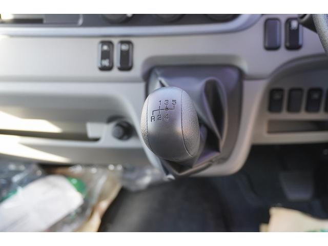 キャンター ロング　アルミバン　３トン積　サイドドア　ラッシング２段　標準幅　積載３０００ｋｇ　左電格ミラー　坂道発進補助　スマートキー　ＬＥＤヘッドライト　フォグランプ　９０度ストッパー　パブコ製　衝突軽減ブレーキ　車線逸脱警報　５速ＭＴ（19枚目）