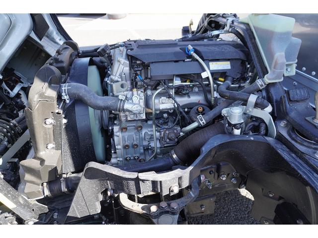 キャンター ロング　アルミバン　３トン積　サイドドア　ラッシング２段　標準幅　積載３０００ｋｇ　左電格ミラー　坂道発進補助　スマートキー　ＬＥＤヘッドライト　フォグランプ　９０度ストッパー　パブコ製　衝突軽減ブレーキ　車線逸脱警報　５速ＭＴ（30枚目）