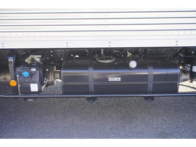 キャンター ロング　アルミバン　３トン積　サイドドア　ラッシング２段　標準幅　積載３０００ｋｇ　左電格ミラー　坂道発進補助　スマートキー　ＬＥＤヘッドライト　フォグランプ　９０度ストッパー　パブコ製　衝突軽減ブレーキ　車線逸脱警報　５速ＭＴ（38枚目）