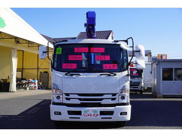 フォワード 増トン　標準幅　ベッド　３段クレーン　セーフティーローダー　ＡＴ車　タダノ製　車載専用　ラジコン　フックイン　２．９３ｔ吊　ウインチ　アオリ無し　床フック　荷台シマ板張り　坂道発進補助　左電動格納ミラー　社外ナビ　バックカメラ　アルミホイール（4枚目）