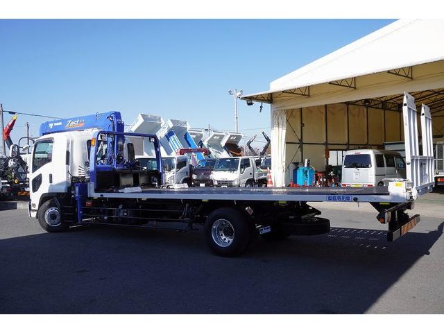 フォワード 増トン　標準幅　ベッド　３段クレーン　セーフティーローダー　ＡＴ車　タダノ製　車載専用　ラジコン　フックイン　２．９３ｔ吊　ウインチ　アオリ無し　床フック　荷台シマ板張り　坂道発進補助　左電動格納ミラー　社外ナビ　バックカメラ　アルミホイール（8枚目）