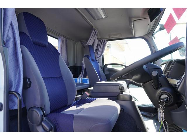 フォワード 増トン　標準幅　ベッド　３段クレーン　セーフティーローダー　ＡＴ車　タダノ製　車載専用　ラジコン　フックイン　２．９３ｔ吊　ウインチ　アオリ無し　床フック　荷台シマ板張り　坂道発進補助　左電動格納ミラー　社外ナビ　バックカメラ　アルミホイール（34枚目）