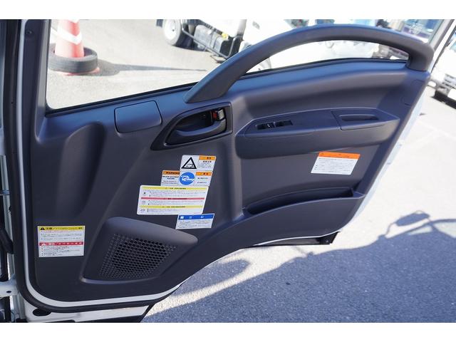 フォワード 増トン　標準幅　ベッド　３段クレーン　セーフティーローダー　ＡＴ車　タダノ製　車載専用　ラジコン　フックイン　２．９３ｔ吊　ウインチ　アオリ無し　床フック　荷台シマ板張り　坂道発進補助　左電動格納ミラー　社外ナビ　バックカメラ　アルミホイール（36枚目）