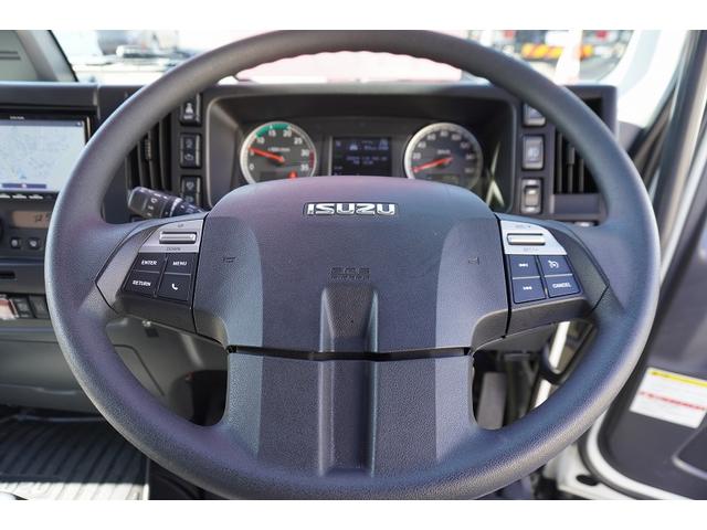 フォワード 増トン　標準幅　ベッド　３段クレーン　セーフティーローダー　ＡＴ車　タダノ製　車載専用　ラジコン　フックイン　２．９３ｔ吊　ウインチ　アオリ無し　床フック　荷台シマ板張り　坂道発進補助　左電動格納ミラー　社外ナビ　バックカメラ　アルミホイール（43枚目）