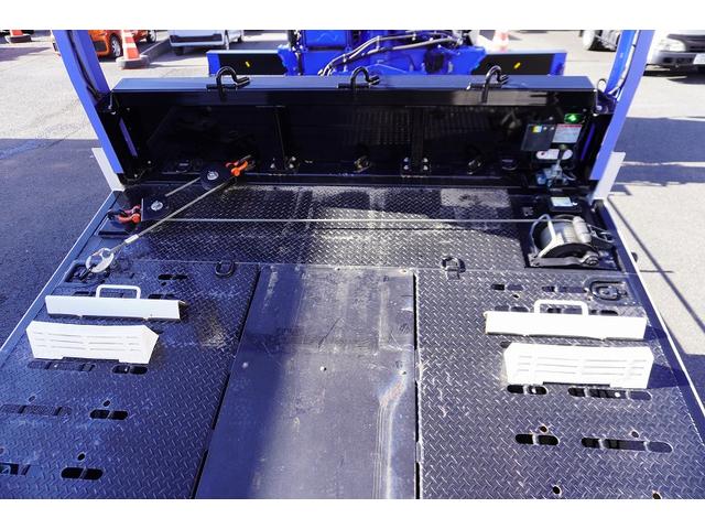 フォワード 増トン　標準幅　ベッド　３段クレーン　セーフティーローダー　ＡＴ車　タダノ製　車載専用　ラジコン　フックイン　２．９３ｔ吊　ウインチ　アオリ無し　床フック　荷台シマ板張り　坂道発進補助　左電動格納ミラー　社外ナビ　バックカメラ　アルミホイール（45枚目）