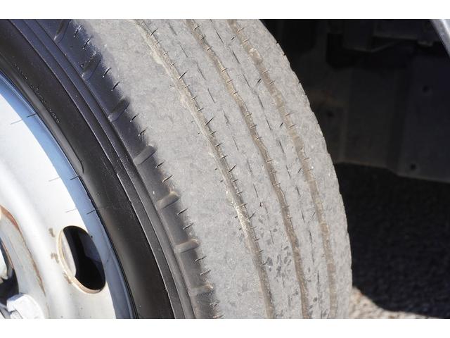 エルフトラック 標準幅　強化　ローダーダンプ　３トン積　スライド用ラジコン　新明和製　三方開　積載３０００ｋｇ　ダンプピン　ＥＴＣ　坂道発進補助　キーレス　６速ＭＴ（10枚目）