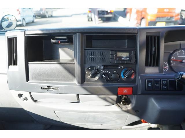 エルフトラック 標準幅　強化　ローダーダンプ　３トン積　スライド用ラジコン　新明和製　三方開　積載３０００ｋｇ　ダンプピン　ＥＴＣ　坂道発進補助　キーレス　６速ＭＴ（11枚目）