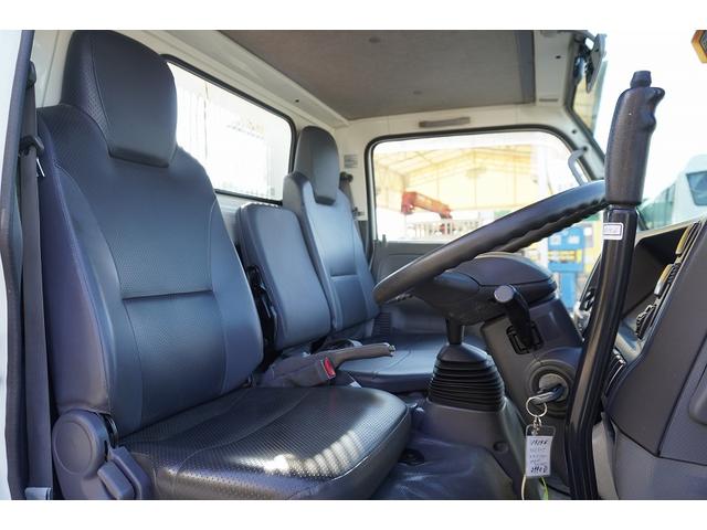 エルフトラック 標準幅　強化　ローダーダンプ　３トン積　スライド用ラジコン　新明和製　三方開　積載３０００ｋｇ　ダンプピン　ＥＴＣ　坂道発進補助　キーレス　６速ＭＴ（18枚目）