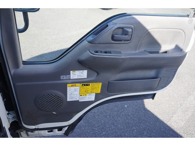 エルフトラック 標準幅　強化　ローダーダンプ　３トン積　スライド用ラジコン　新明和製　三方開　積載３０００ｋｇ　ダンプピン　ＥＴＣ　坂道発進補助　キーレス　６速ＭＴ（21枚目）