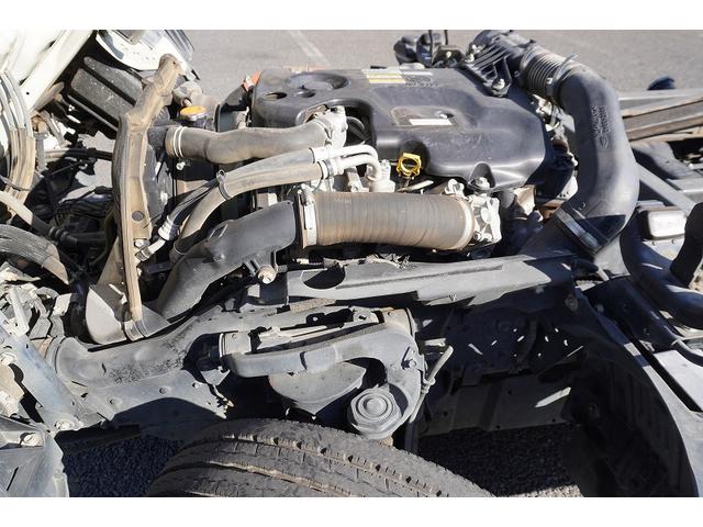 エルフトラック 標準幅　強化　ローダーダンプ　３トン積　スライド用ラジコン　新明和製　三方開　積載３０００ｋｇ　ダンプピン　ＥＴＣ　坂道発進補助　キーレス　６速ＭＴ（27枚目）