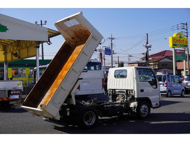 エルフトラック 標準幅　強化　ローダーダンプ　３トン積　スライド用ラジコン　新明和製　三方開　積載３０００ｋｇ　ダンプピン　ＥＴＣ　坂道発進補助　キーレス　６速ＭＴ（28枚目）