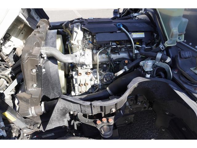 キャンター １０尺　アルミバン　２トン積　リア観音扉　垂直パワーゲート　積載２０００ｋｇ　ラッシング２段　左電格ミラー　バックカメラ　社外ナビ　ＥＴＣ　フォグランプ　パブコ製　ＡＴ　車両総重量４９５５ｋｇ　標準幅　ショート　リフト（35枚目）