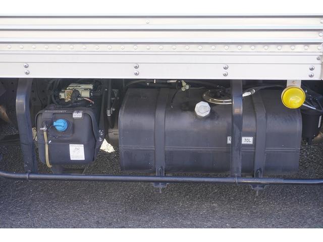 キャンター １０尺　アルミバン　２トン積　リア観音扉　垂直パワーゲート　積載２０００ｋｇ　ラッシング２段　左電格ミラー　バックカメラ　社外ナビ　ＥＴＣ　フォグランプ　パブコ製　ＡＴ　車両総重量４９５５ｋｇ　標準幅　ショート　リフト（36枚目）