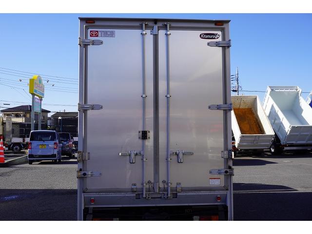 トヨエース 標準幅　セミロング　アルミバン　２トン　垂直パワーゲート　積載２０００ｋｇ　リア観音扉　垂直リフト　バックカメラ　ナビ　ワンセグＴＶ　ＥＴＣ　衝突軽減ブレーキ　車線逸脱警報　北村製　ＡＴ（21枚目）