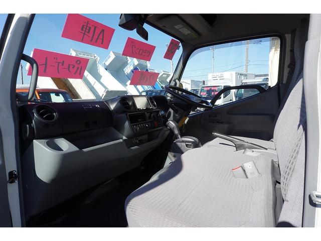 トヨエース 標準幅　セミロング　アルミバン　２トン　垂直パワーゲート　積載２０００ｋｇ　リア観音扉　垂直リフト　バックカメラ　ナビ　ワンセグＴＶ　ＥＴＣ　衝突軽減ブレーキ　車線逸脱警報　北村製　ＡＴ（30枚目）