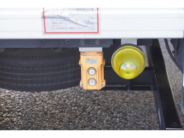 トヨエース 標準幅　セミロング　アルミバン　２トン　垂直パワーゲート　積載２０００ｋｇ　リア観音扉　垂直リフト　バックカメラ　ナビ　ワンセグＴＶ　ＥＴＣ　衝突軽減ブレーキ　車線逸脱警報　北村製　ＡＴ（35枚目）