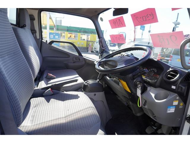 トヨエース 標準幅　セミロング　アルミバン　２トン　垂直パワーゲート　積載２０００ｋｇ　リア観音扉　垂直リフト　バックカメラ　ナビ　ワンセグＴＶ　ＥＴＣ　衝突軽減ブレーキ　車線逸脱警報　北村製　ＡＴ（36枚目）