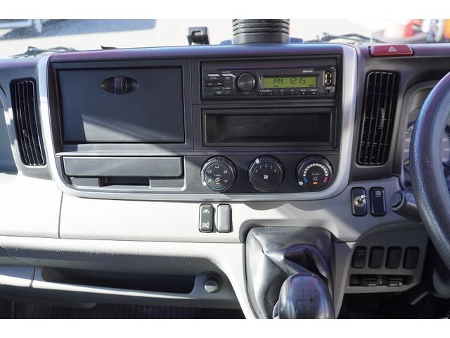 キャンター １０尺　アルミバン　２トン積　ラッシング２段　バックカメラ　積載２０００ｋｇ　ＥＴＣ　フォグランプ　全高２７７ｃｍ　衝突軽減ブレーキ　車線逸脱警報　パブコ製　５速ＭＴ　標準幅　ショート　左電格ミラー　９０度ストッパー（23枚目）