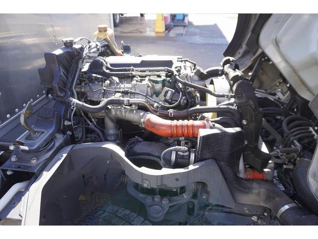 キャンター １０尺　アルミバン　２トン積　ラッシング２段　バックカメラ　積載２０００ｋｇ　ＥＴＣ　フォグランプ　全高２７７ｃｍ　衝突軽減ブレーキ　車線逸脱警報　パブコ製　５速ＭＴ　標準幅　ショート　左電格ミラー　９０度ストッパー（32枚目）