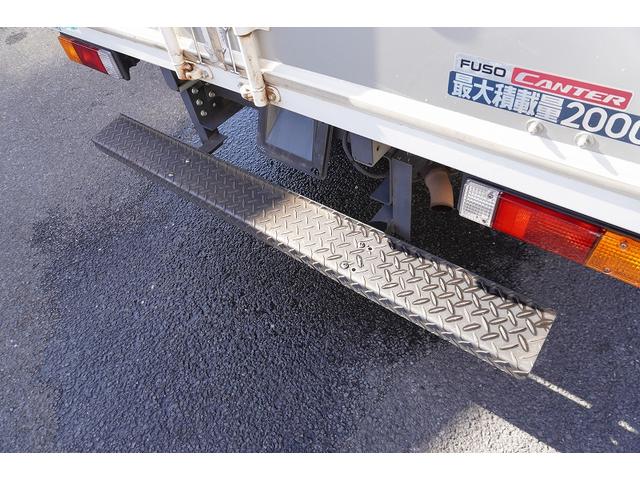 キャンター １０尺　アルミバン　２トン積　ラッシング２段　バックカメラ　積載２０００ｋｇ　ＥＴＣ　フォグランプ　全高２７７ｃｍ　衝突軽減ブレーキ　車線逸脱警報　パブコ製　５速ＭＴ　標準幅　ショート　左電格ミラー　９０度ストッパー（36枚目）