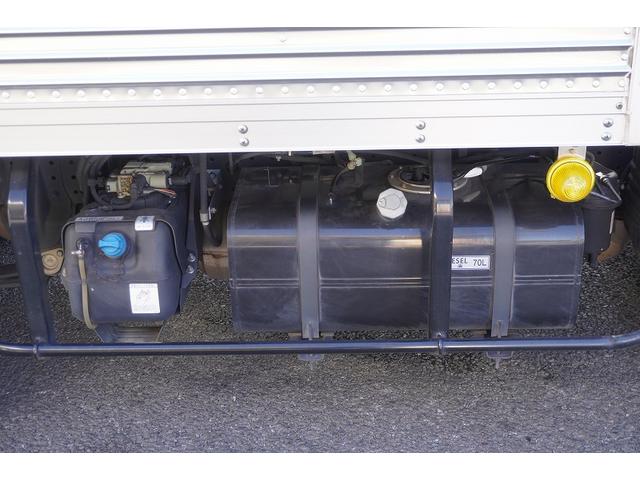 キャンター １０尺　アルミバン　２トン積　ラッシング２段　バックカメラ　積載２０００ｋｇ　ＥＴＣ　フォグランプ　全高２７７ｃｍ　衝突軽減ブレーキ　車線逸脱警報　パブコ製　５速ＭＴ　標準幅　ショート　左電格ミラー　９０度ストッパー（38枚目）